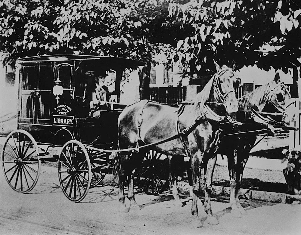 Black Beauty i Dandy vuku bookwagon